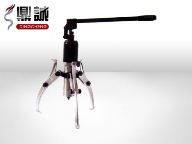點擊查看詳細(xì)信息<br>標(biāo)題：整體式液壓拉馬 閱讀次數(shù)：4527